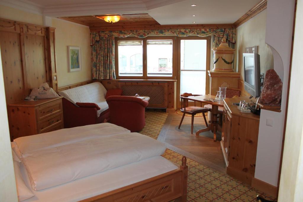 Wellnessresidenz Schalber Otel Serfaus Oda fotoğraf