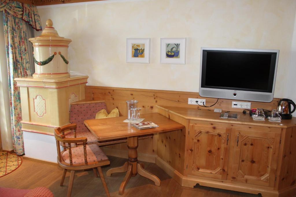 Wellnessresidenz Schalber Otel Serfaus Oda fotoğraf