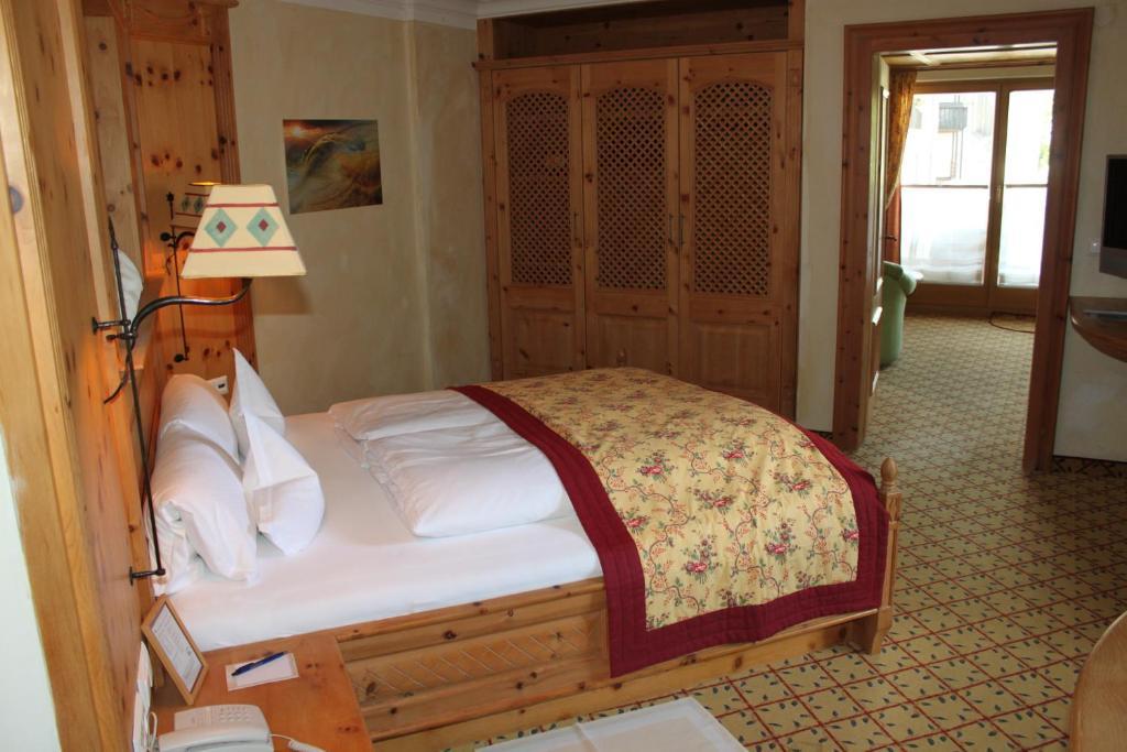 Wellnessresidenz Schalber Otel Serfaus Oda fotoğraf